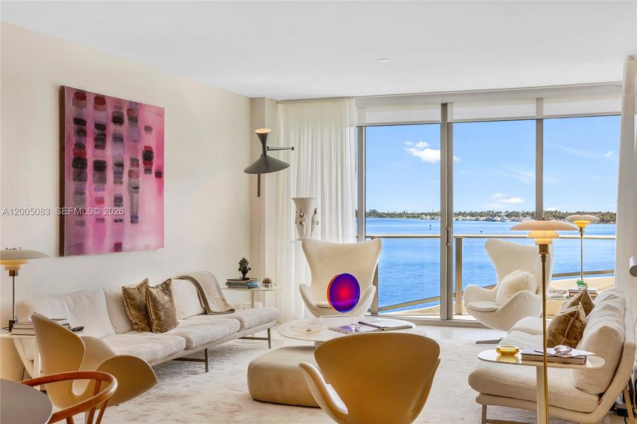 Furnished interior view inside a new home in Onda, Bay Harbor Islands (Image 36).