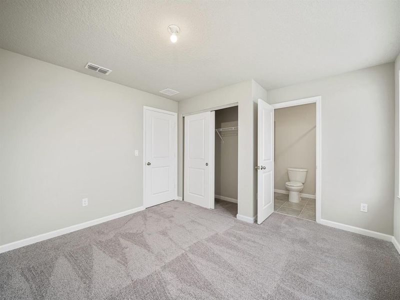 Image 13 of a home in Osprey Preserve.