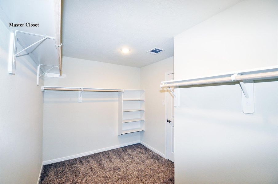 Spacious, unfurnished interior of a new home in , League City (Image 29).
