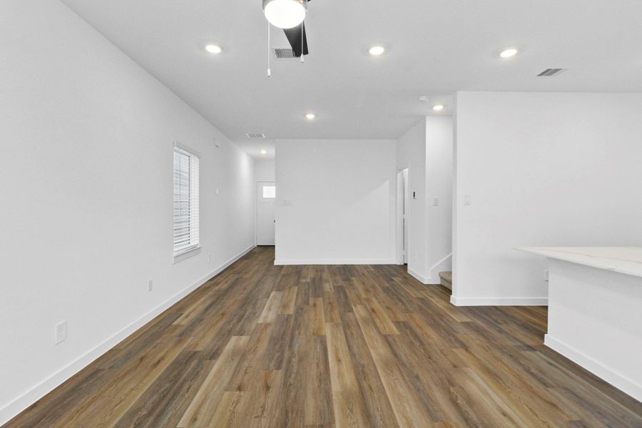 Spacious, unfurnished interior of a new home in Grand West, Houston (Image 21).