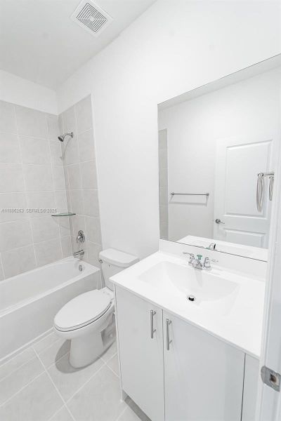 Furnished interior view inside a new home in , Homestead (Image 9).