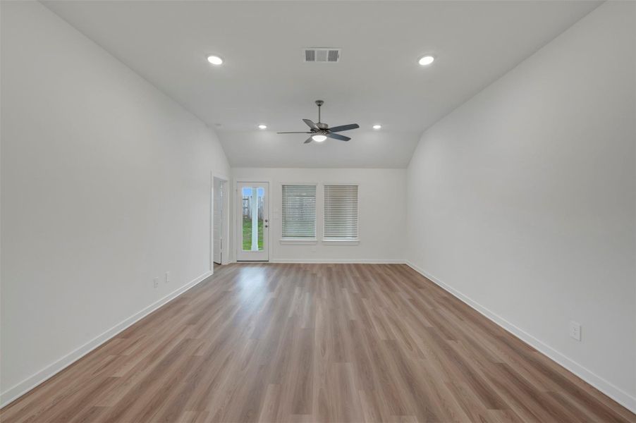 Spacious, unfurnished interior of a new home in Magnolia Ridge, Magnolia (Image 17). Spacious, unfurnished interior of a new home in Magnolia Ridge, Magnolia (Image 17).