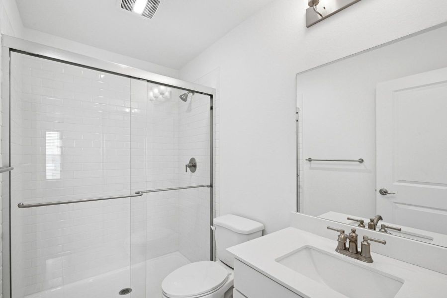 Bedroom 4 bath (*Photo not of actual home and used for illustration purposes only.) Bedroom 4 bath (*Photo not of actual home and used for illustration purposes only.)