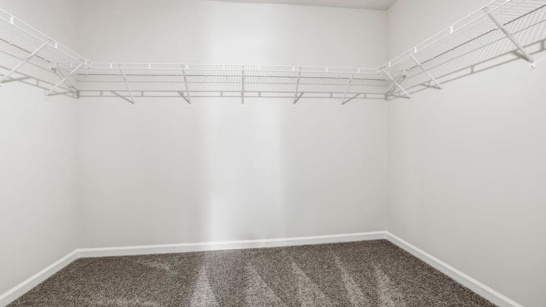Spacious, unfurnished interior of a new home in Hunters Ridge, Woodruff (Image 38).