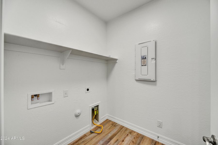 010_Laundry Room