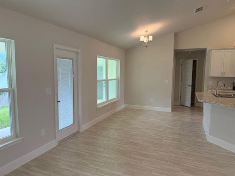 Spacious, unfurnished interior of a new home in St. James Park, Ocala (Image 15).