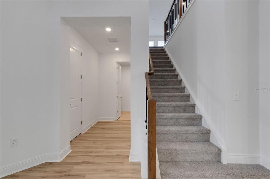 Spacious, unfurnished interior of a new home in Hawkstone, Sarasota (Image 60).