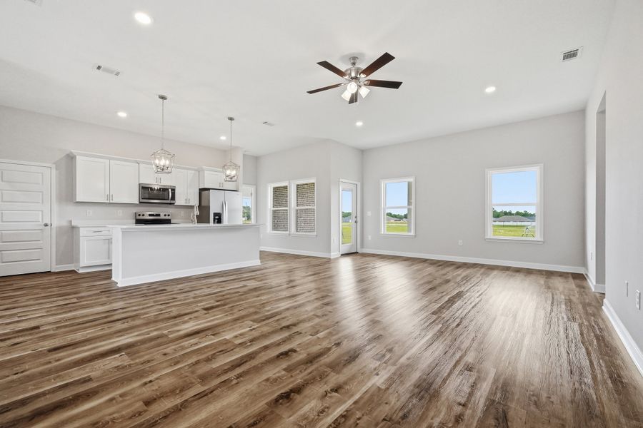 Spacious, unfurnished interior of a new home in Southern Charm, Crestview (Image 24).