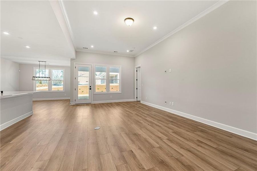 Spacious, unfurnished interior of a new home in Cresswind Georgia at Twin Lakes, Hoschton (Image 12).