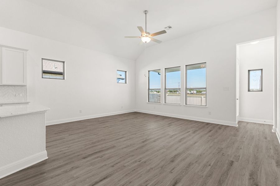 4br New Home in Schertz, TX.  - Slide 15
