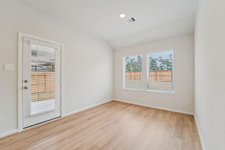 Photo is not of the actual home, but is an inspirational photo of builder’s model home and may depict options, furnishings, and/or decorator features that are not included Photo is not of the actual home, but is an inspirational photo of builder’s model home and may depict options, furnishings, and/or decorator features that are not included