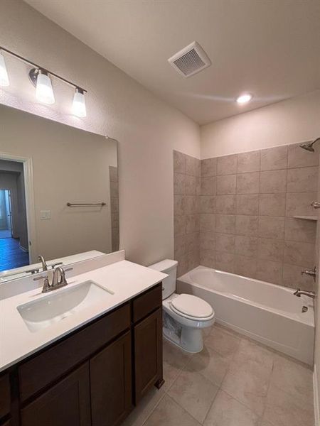 Furnished interior view inside a new home in Northstar, Fort Worth (Image 4).