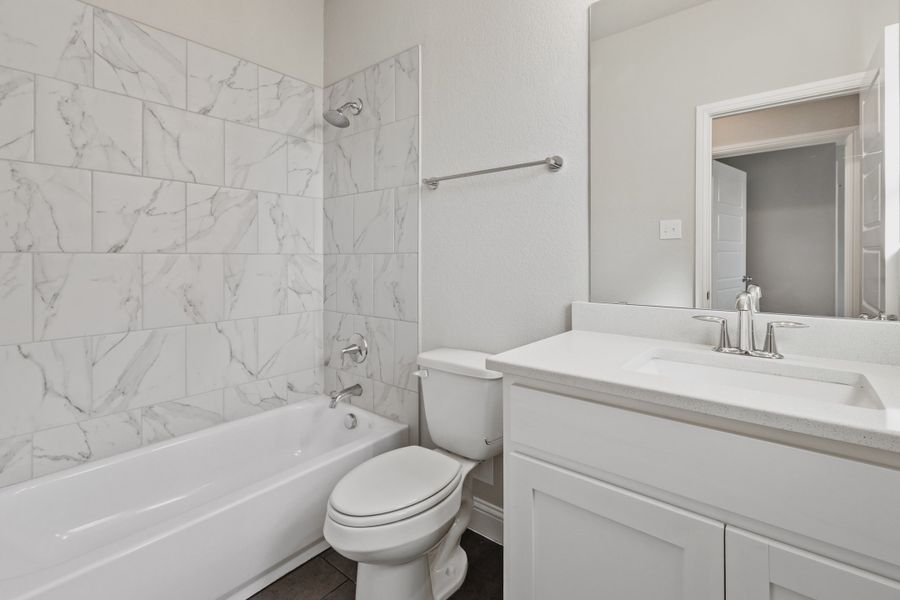 Representative furnished interior of a home built from the The Harper by Doug Parr Custom Homes in Spring Valley Ranch, Paradise (Image 22).