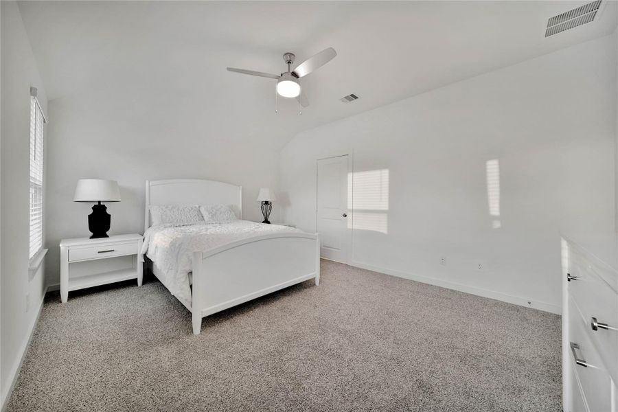 Furnished interior view inside a new home in Sorrento, Richmond (Image 19).