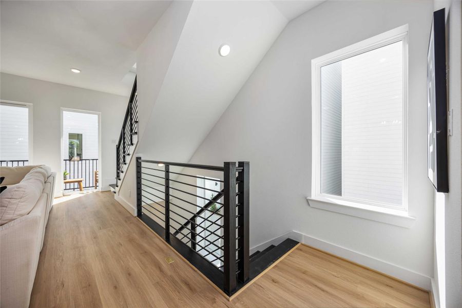 Spacious, unfurnished interior of a new home in , Houston (Image 18).