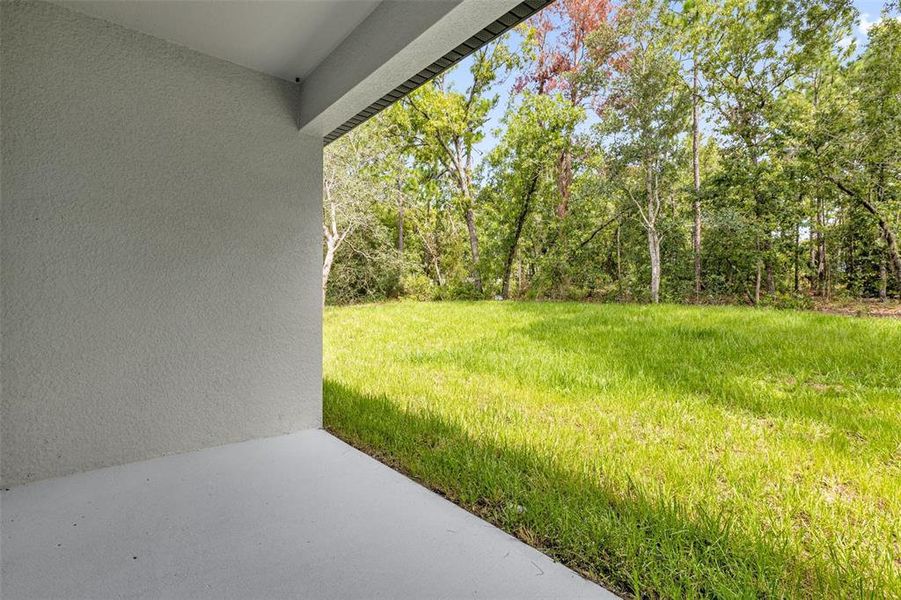 Exterior details and patio area of a home in , Ocala (Image 20).