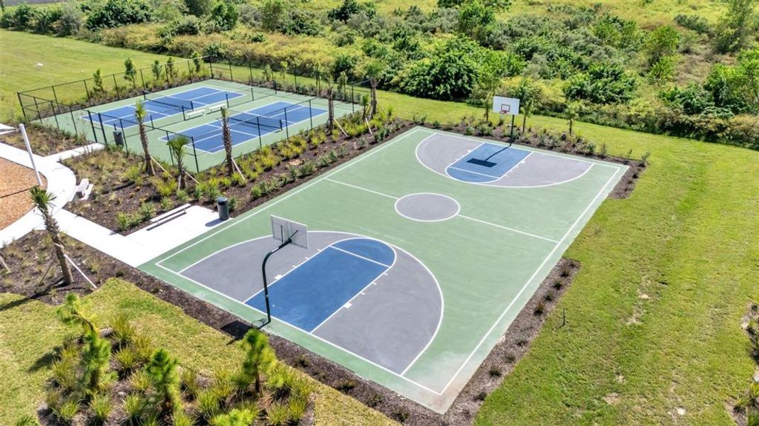 Community amenities in The Grove at Stuart Crossing - Premier Series, Bartow (Image 37).