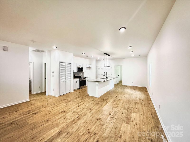 Spacious, unfurnished interior of a new home in , Rock Hill (Image 16).