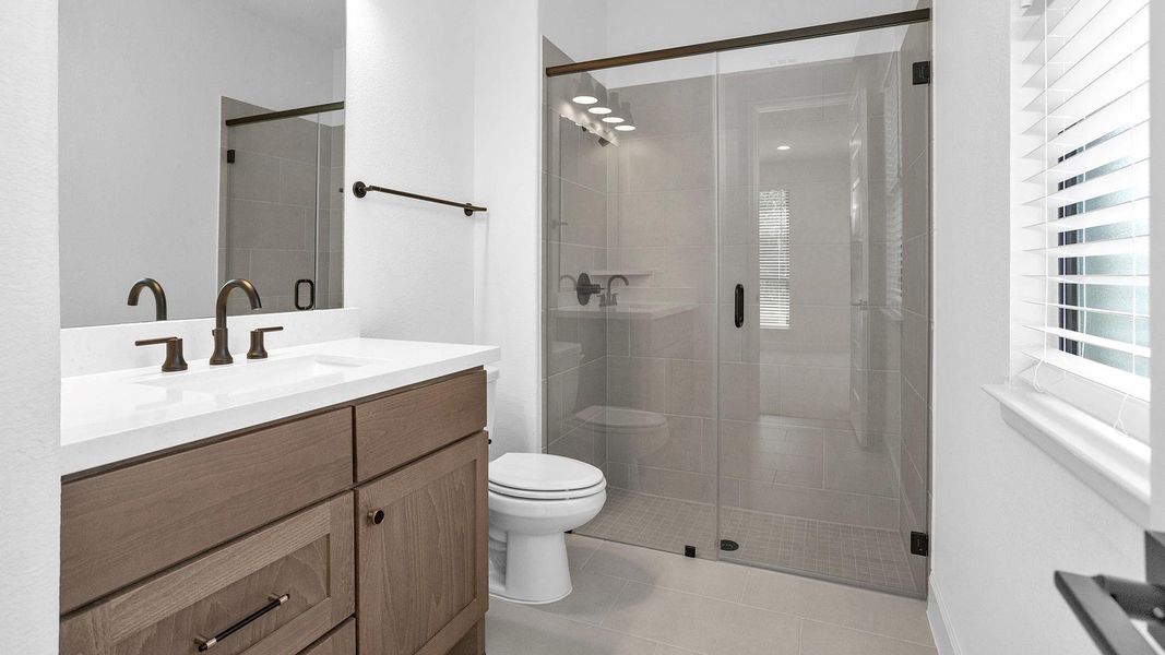 Furnished interior view inside a new home in Evergreen 70', Conroe (Image 4). Furnished interior view inside a new home in Evergreen 70', Conroe (Image 4).