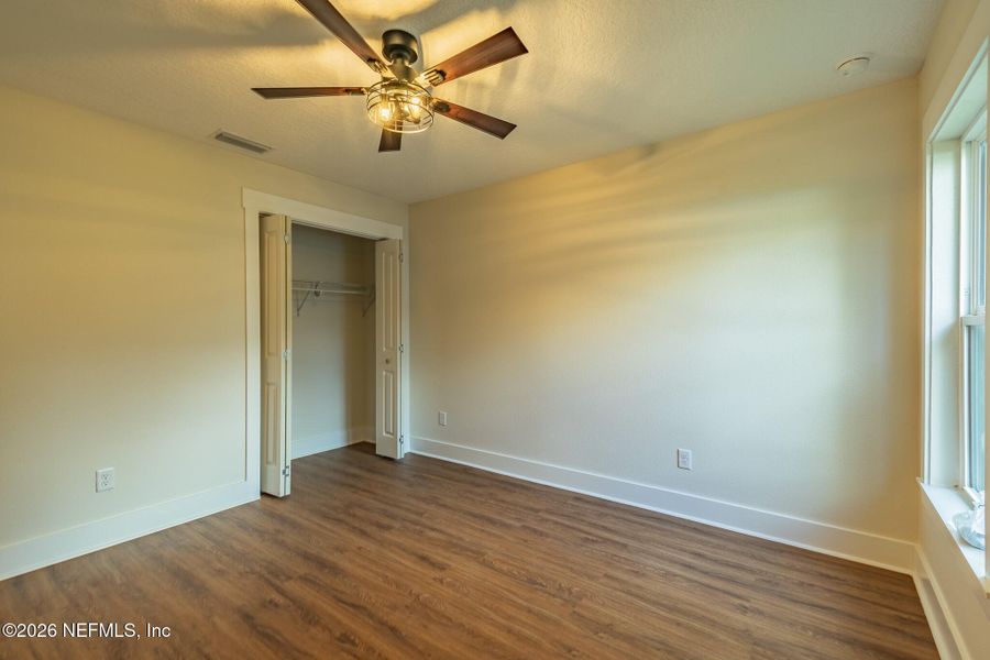 Spacious, unfurnished interior of a new home in , Callahan (Image 16).