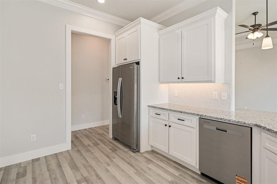 Furnished interior view inside a new home in , Mabank (Image 6).