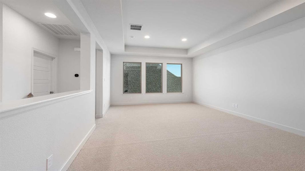 Spacious, unfurnished interior of a new home in Devonshire - Reserve 50', Forney (Image 14). Spacious, unfurnished interior of a new home in Devonshire - Reserve 50', Forney (Image 14).