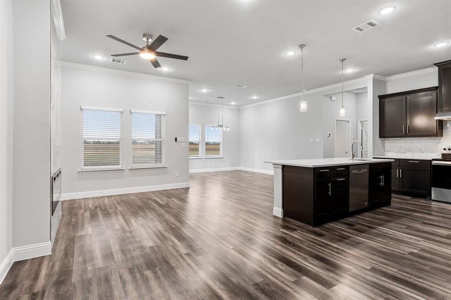 Spacious, unfurnished interior of a new home in , Greenville (Image 22).