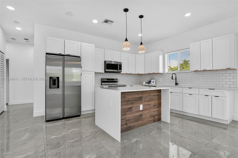Furnished interior view inside a new home in , Fort Lauderdale (Image 11).
