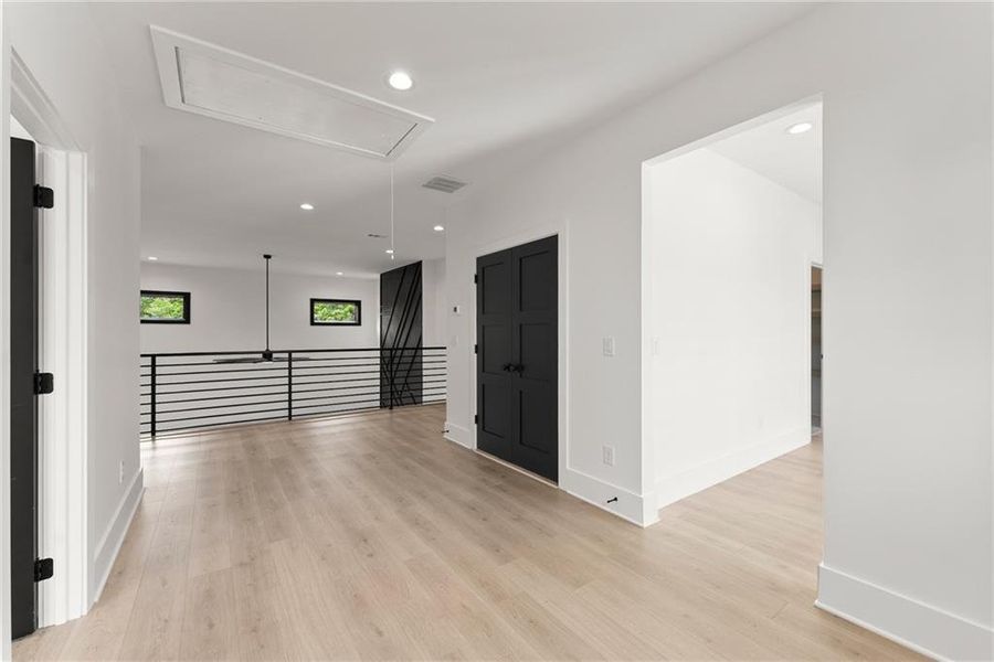 Spacious, unfurnished interior of a new home in , Hartwell (Image 67).