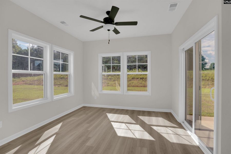 Spacious, unfurnished interior of a new home in Rolling Hills, Prosperity (Image 27).