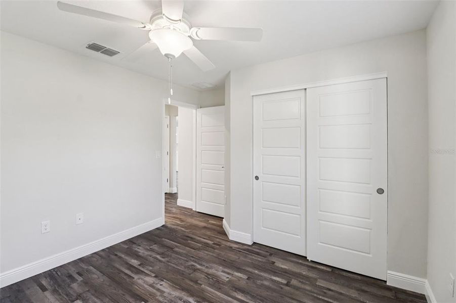 Spacious, unfurnished interior of a new home in , Ocala (Image 33).