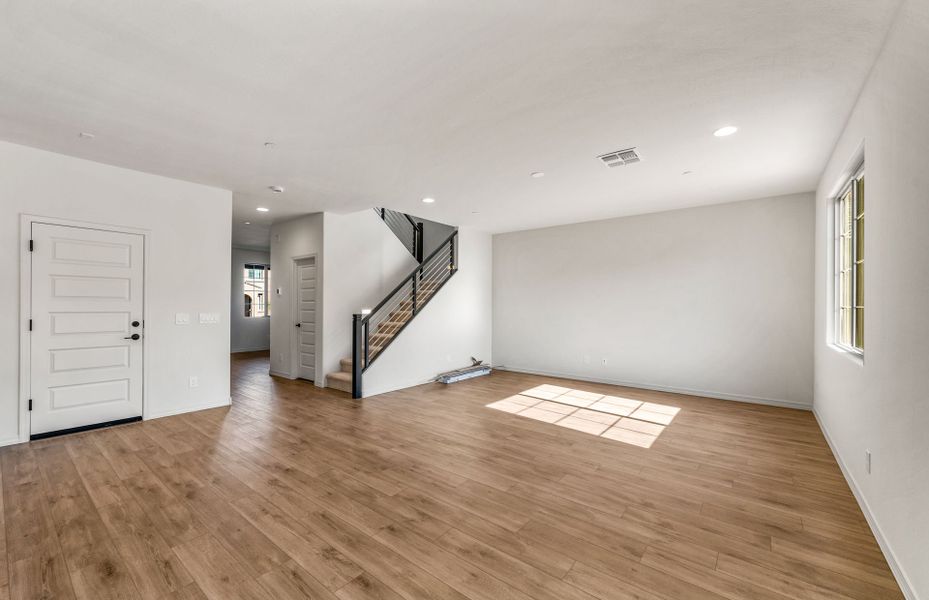 Spacious, unfurnished interior of a new home in Foothills at Northpointe, Peoria (Image 22). Spacious, unfurnished interior of a new home in Foothills at Northpointe, Peoria (Image 22).