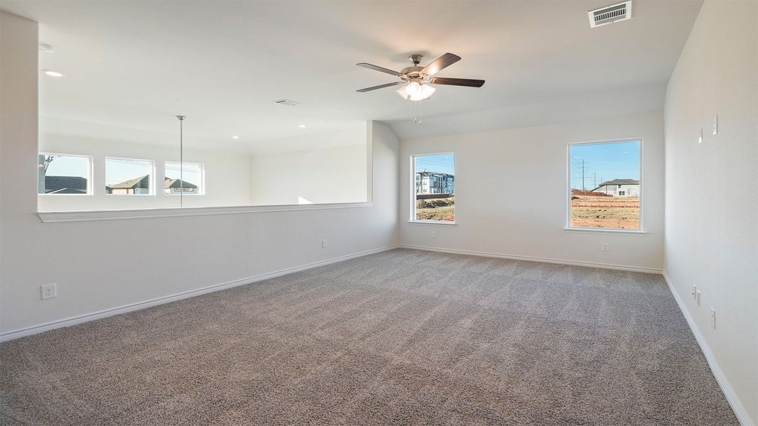 Spacious, unfurnished interior of a new home in The Preserve at Forum, Grand Prairie (Image 19).