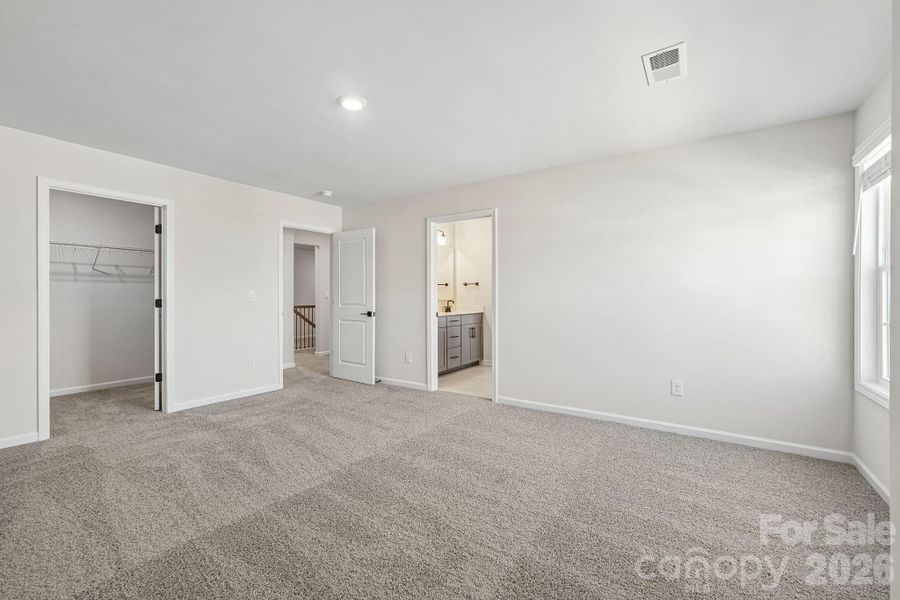 Spacious, unfurnished interior of a new home in Sylvan Creek, Denver (Image 26). Spacious, unfurnished interior of a new home in Sylvan Creek, Denver (Image 26).