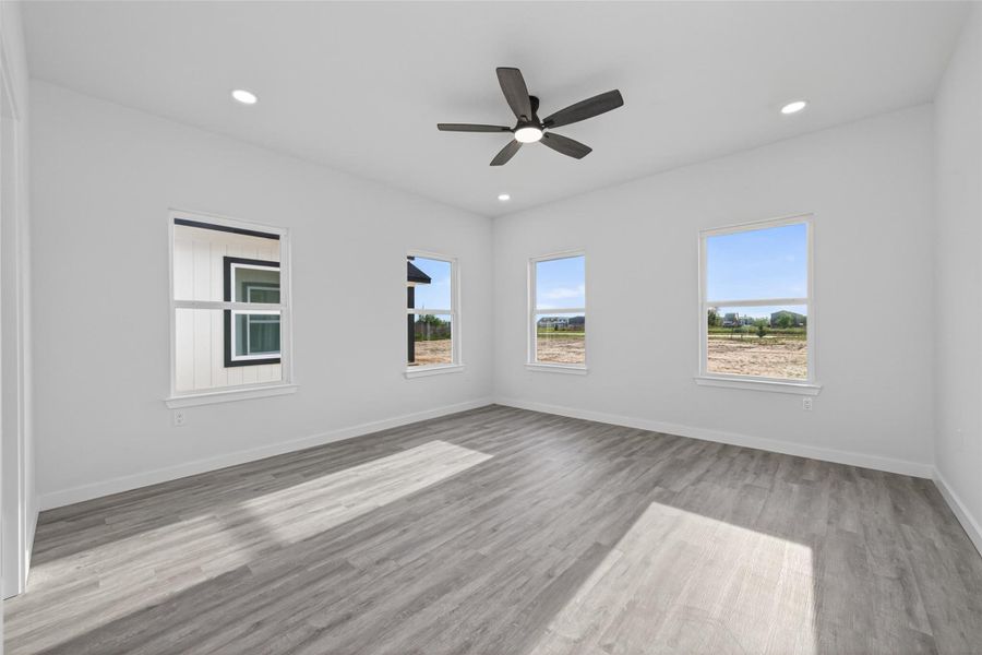 Spacious, unfurnished interior of a new home in , Cleveland (Image 13).