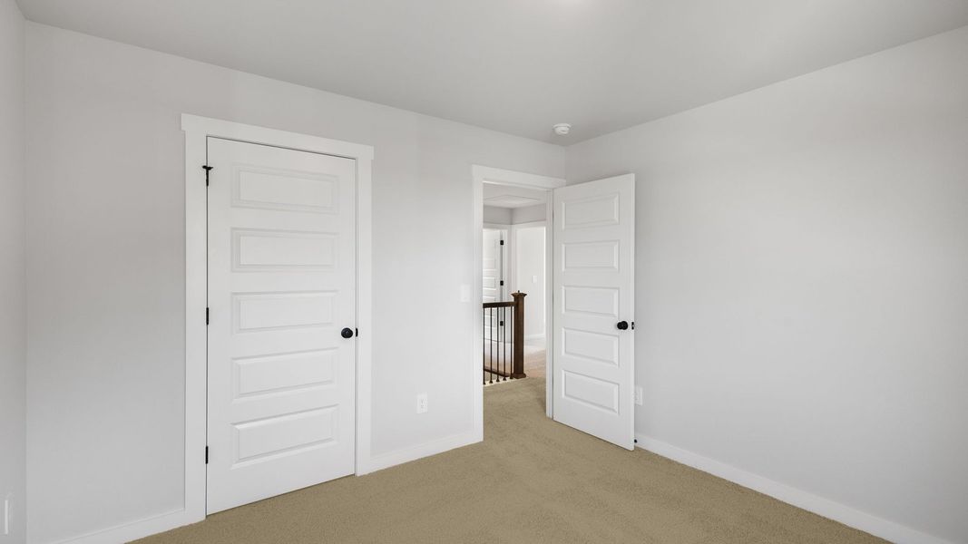 Spacious, unfurnished interior of a new home in Reserve at Hickory Ridge, Columbia (Image 48).