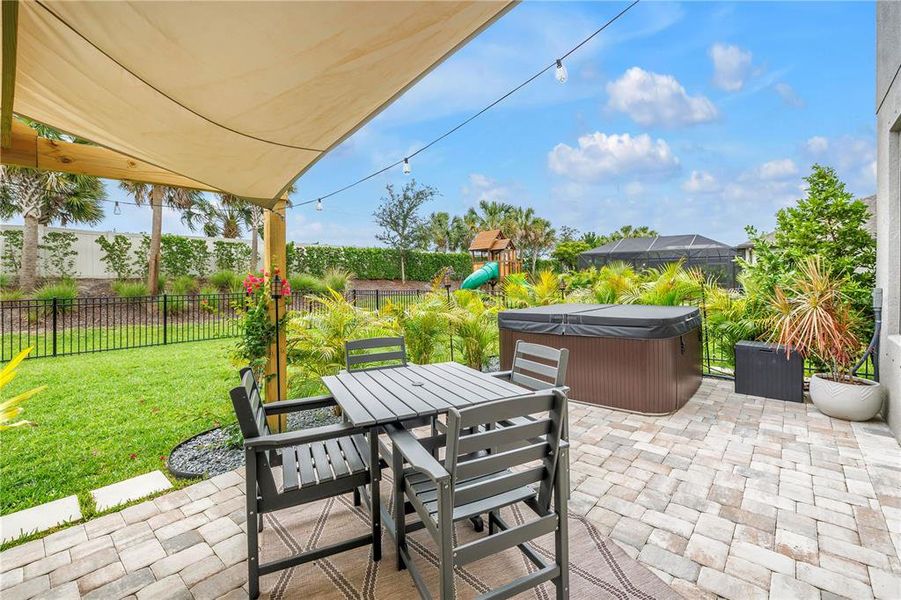 Exterior details and patio area of a home in , Sarasota (Image 20).
