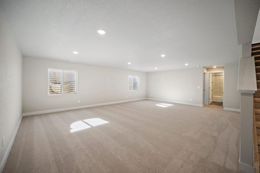 Spacious, unfurnished interior of a new home in The Glen, Colorado Springs (Image 31).