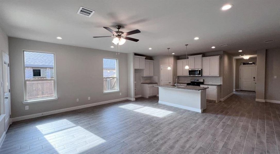 Spacious, unfurnished interior of a new home in Bluestem, Rhome (Image 12). Spacious, unfurnished interior of a new home in Bluestem, Rhome (Image 12).