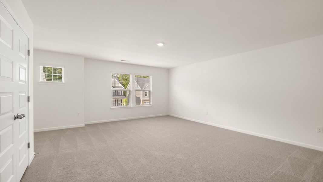 Representative unfurnished interior of a home built from the Hampshire by D.R. Horton in The Gates at Pates Creek, Hampton (Image 37). Representative unfurnished interior of a home built from the Hampshire by D.R. Horton in The Gates at Pates Creek, Hampton (Image 37).