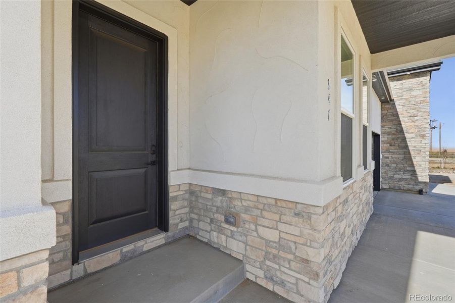 Exterior details and patio area of a home in , Keenesburg (Image 28).