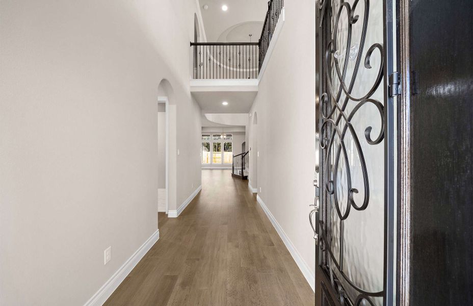 Representative unfurnished interior of a home built from the 3070 by Ravenna Homes in The Highlands 55′, Porter (Image 20).