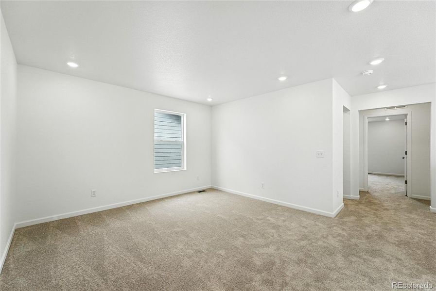 2086 Wagon Wheel Aly ~ Ready Now