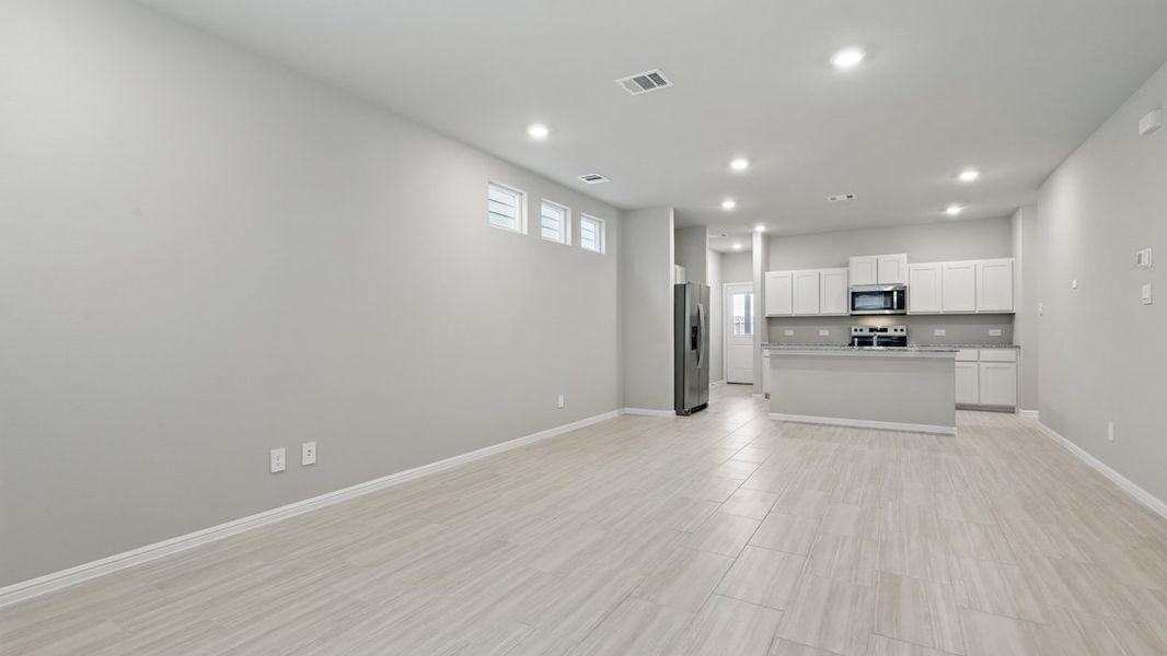 Spacious, unfurnished interior of a new home in Orchard Village, Fort Worth (Image 19). Spacious, unfurnished interior of a new home in Orchard Village, Fort Worth (Image 19).