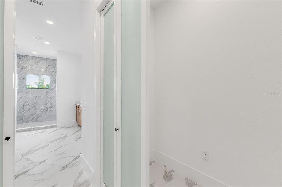 Spacious, unfurnished interior of a new home in , Port Charlotte (Image 53).