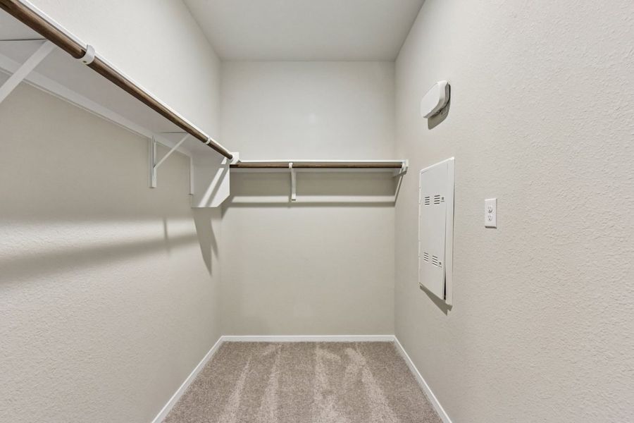 Spacious, unfurnished interior of a new home in Edgebrooke, Pflugerville (Image 26).
