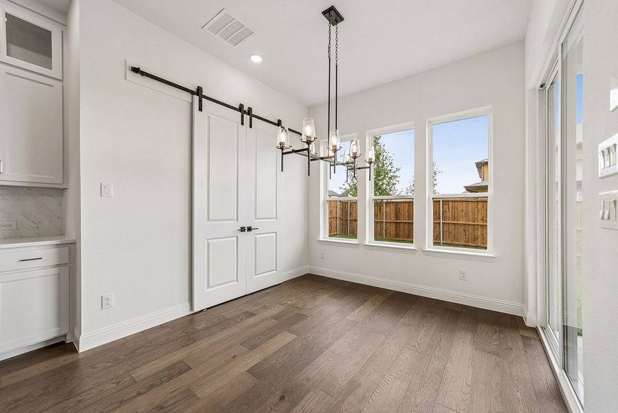 Representative unfurnished interior of a home built from the Diana by Landon Homes in Lexington Frisco, Frisco (Image 65).