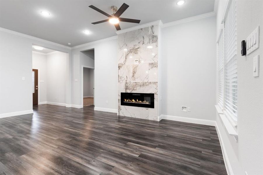 Spacious, unfurnished interior of a new home in , Greenville (Image 27).