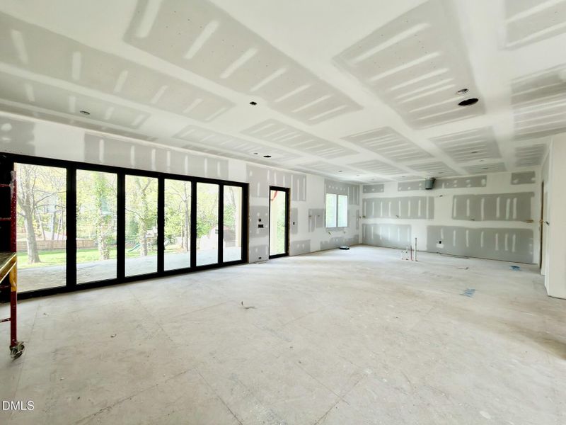 BDDBD373-33D2-4742-B077-41430579CC25_1_1