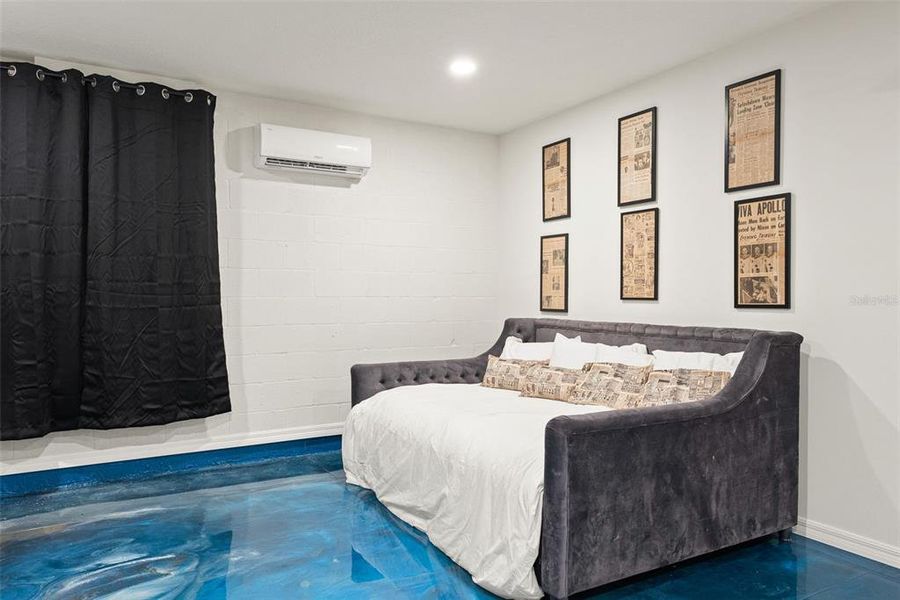 Furnished interior view inside a new home in , Spring Hill (Image 44).